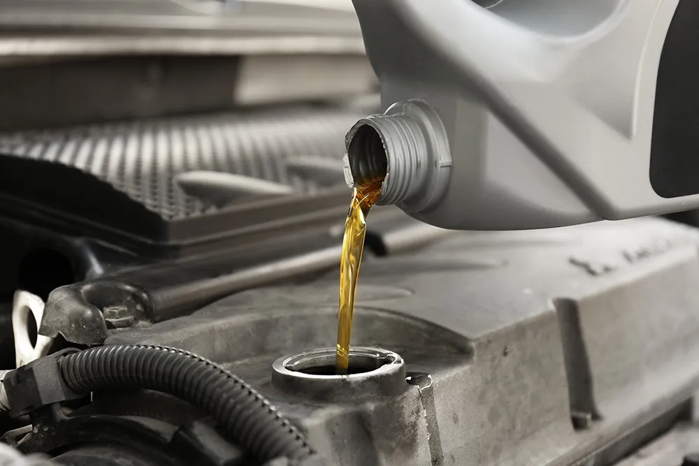 Importance of Regular Oil Changes for Your Summer Driving Plans
